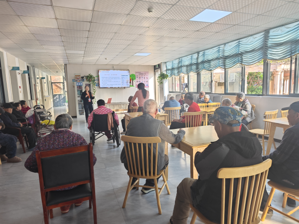 淮北矿工总医院开展健康科普走进养老院活动